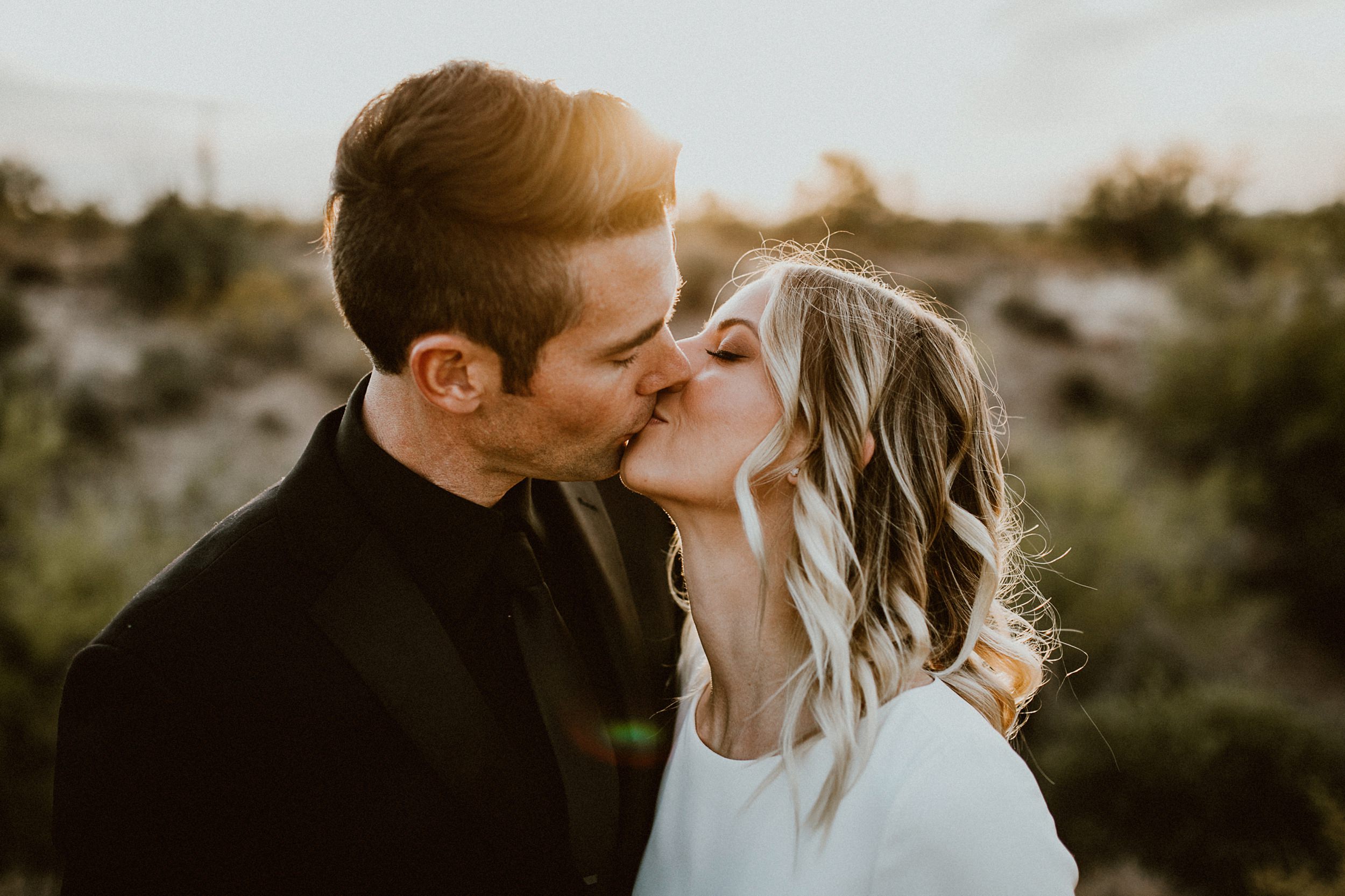 Desert Wedding Photos in Phoenix Arizona Desert Wedding Photos in Phoenix Arizona