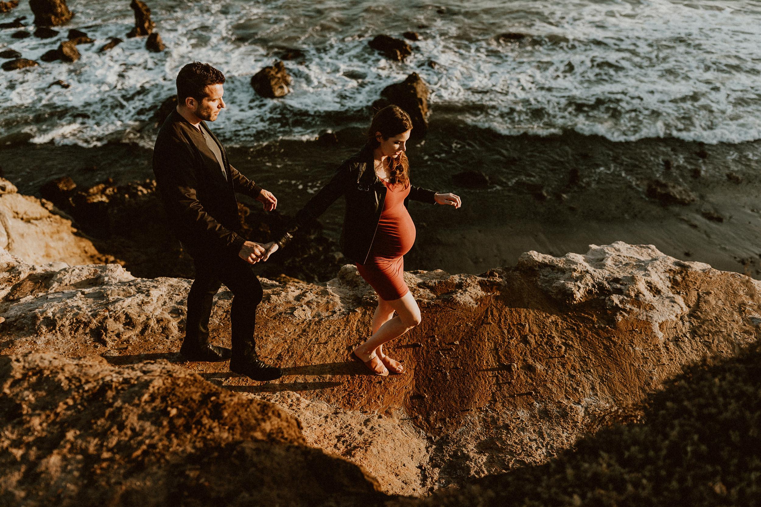 Malibu Beach Maternity Photo Session