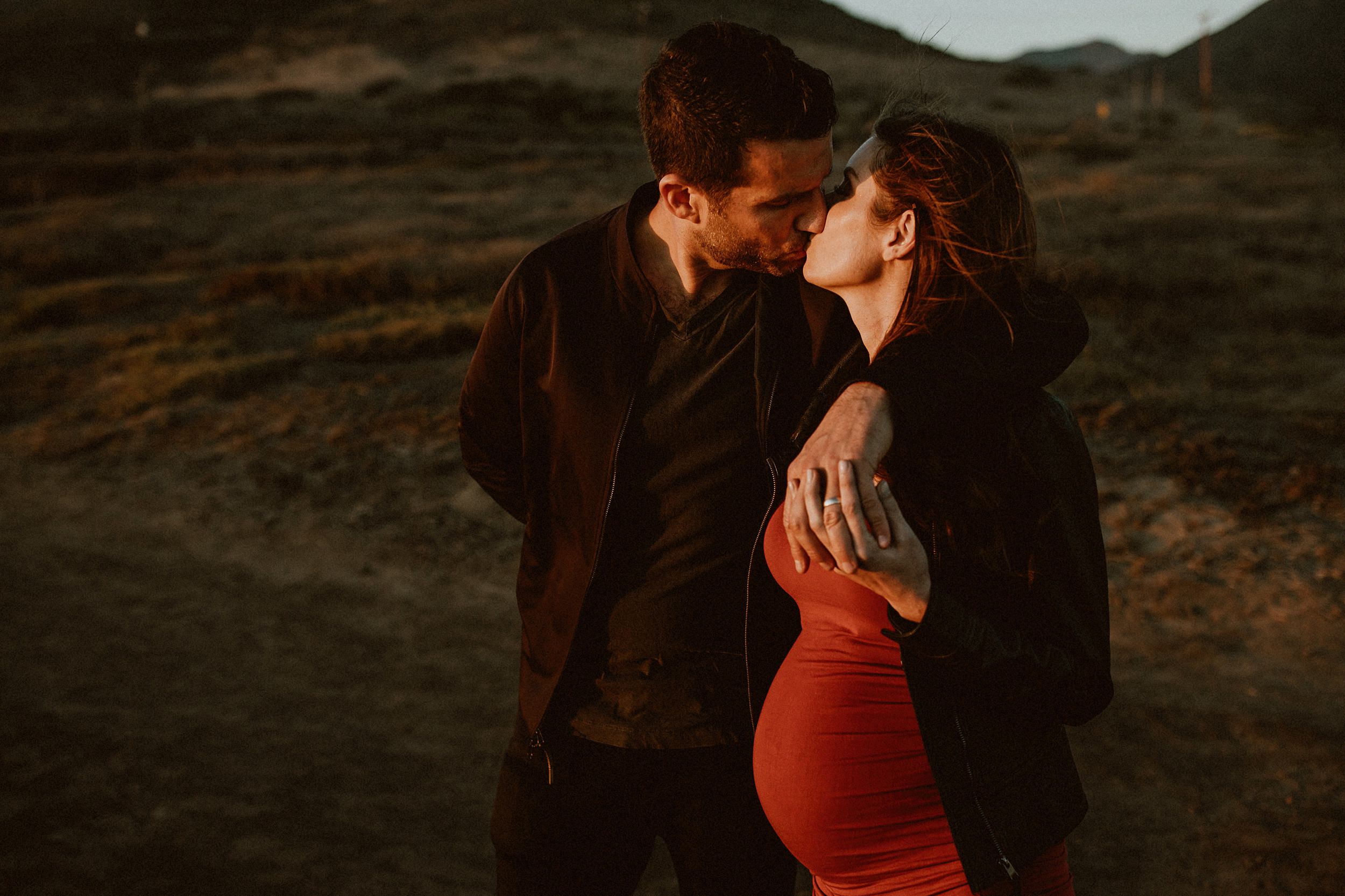 Malibu Beach Maternity Photo Session