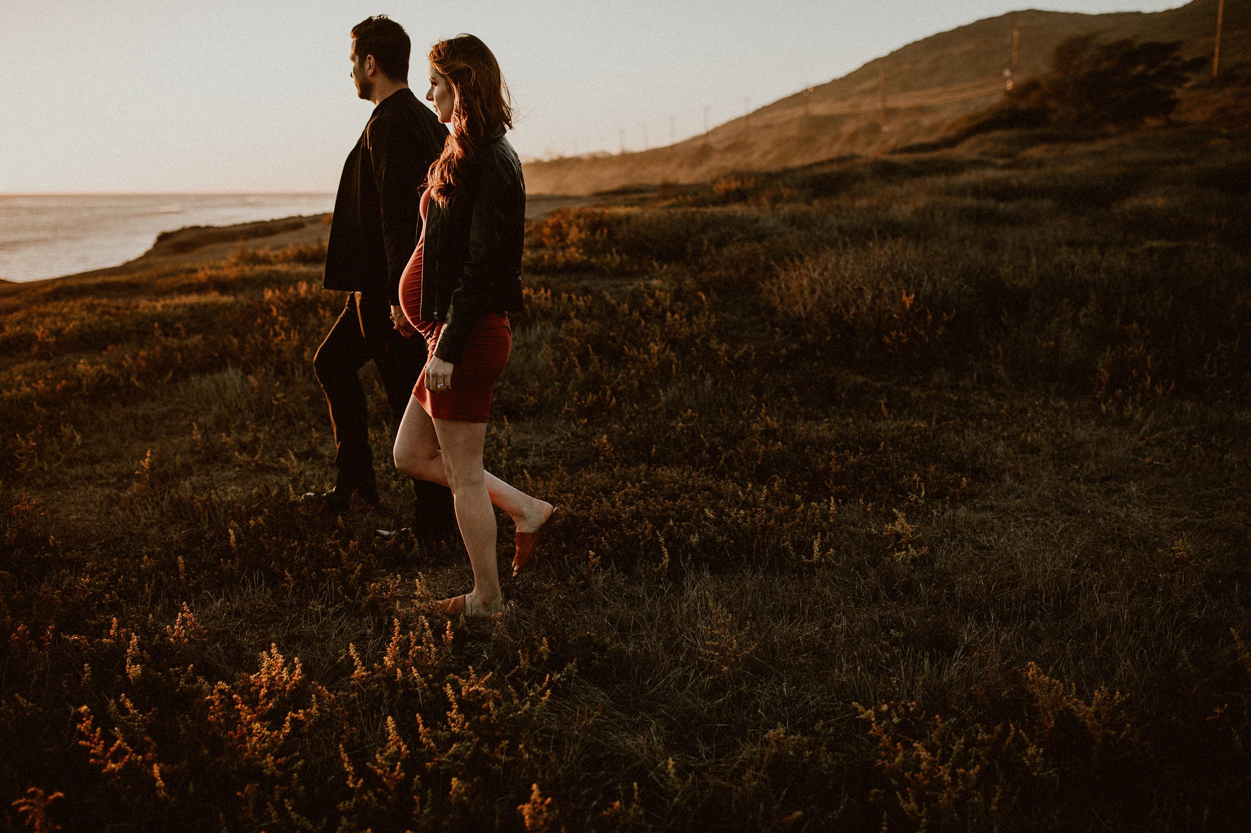Malibu Beach Maternity Photo Session