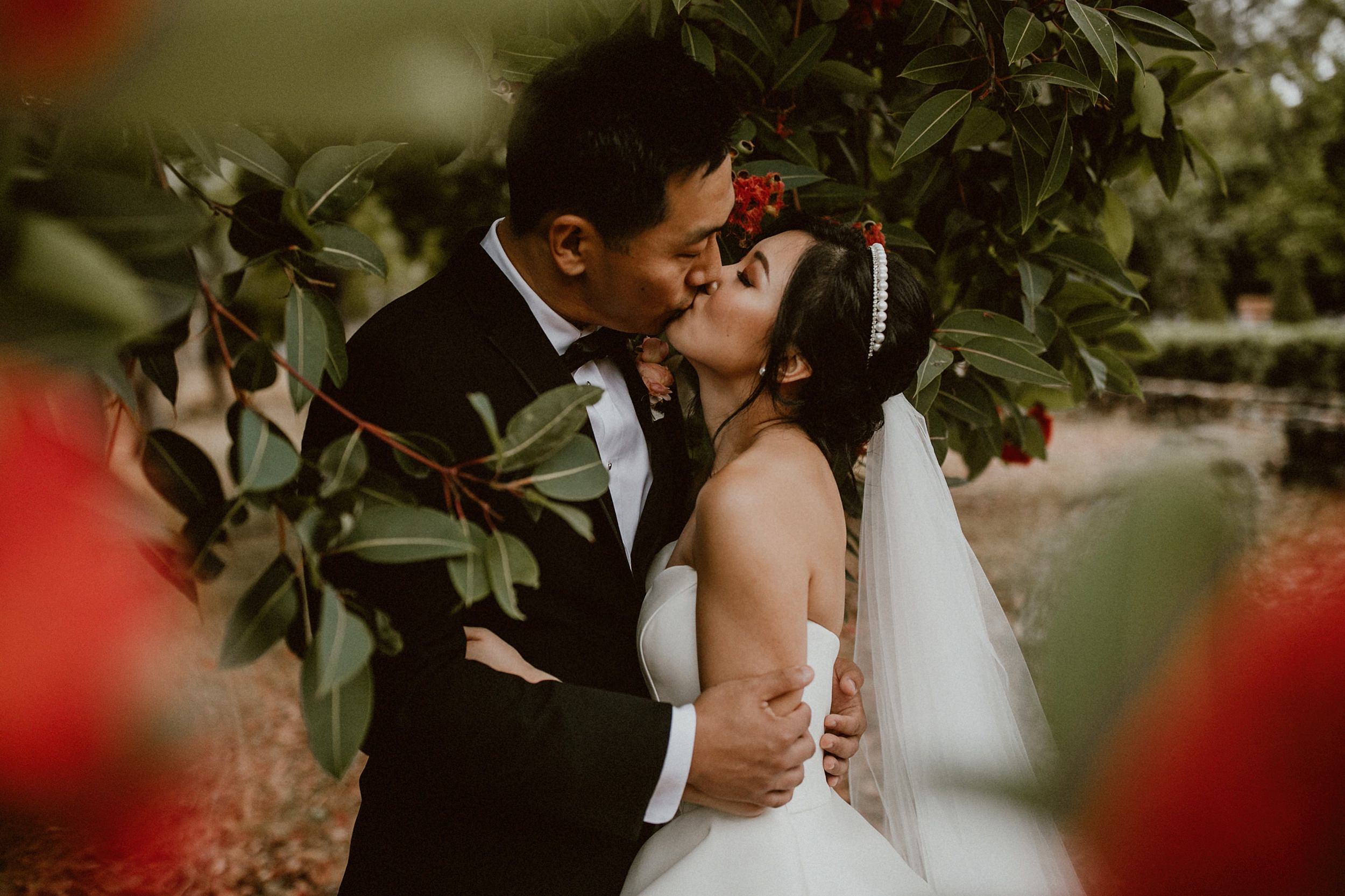 Rainy Garden Wedding at Villa del Sol d'Oro