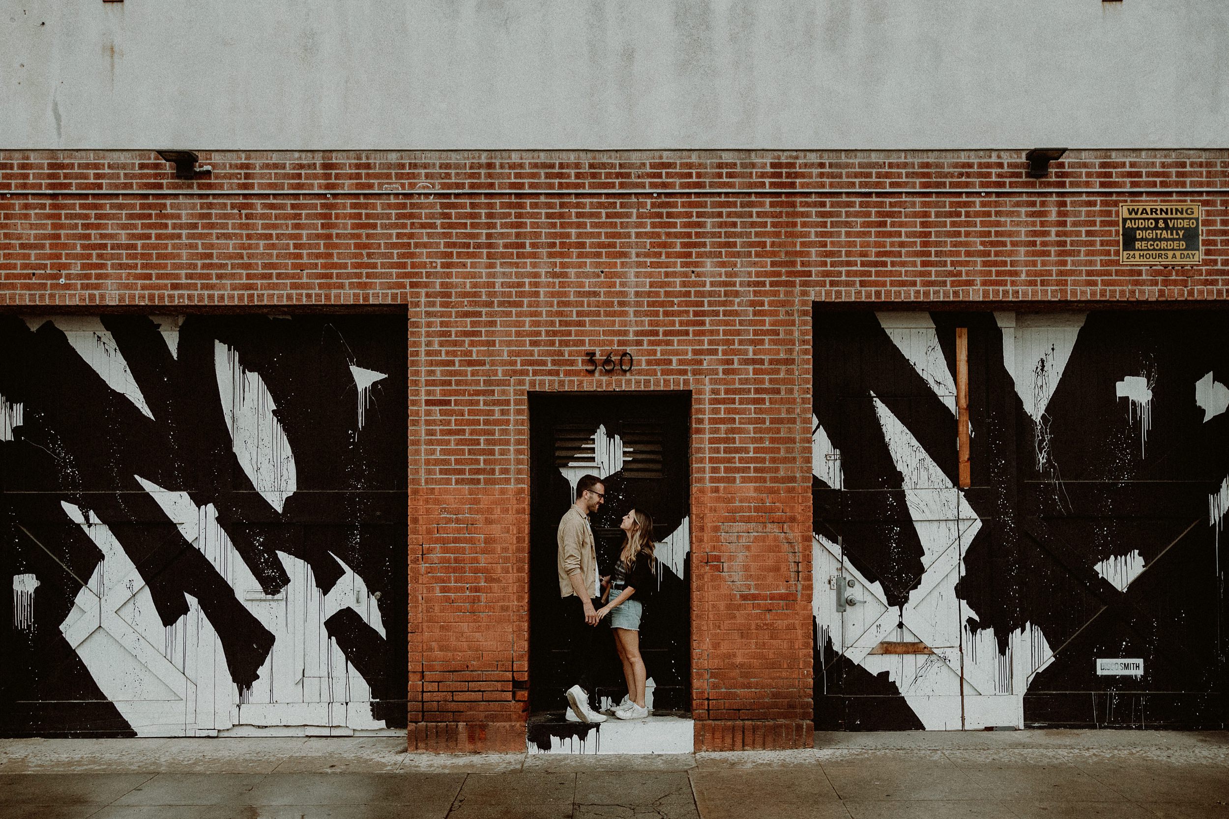 Rainy Abbot Kinney Engagement Photos Rainy Abbot Kinney Engagement Photos