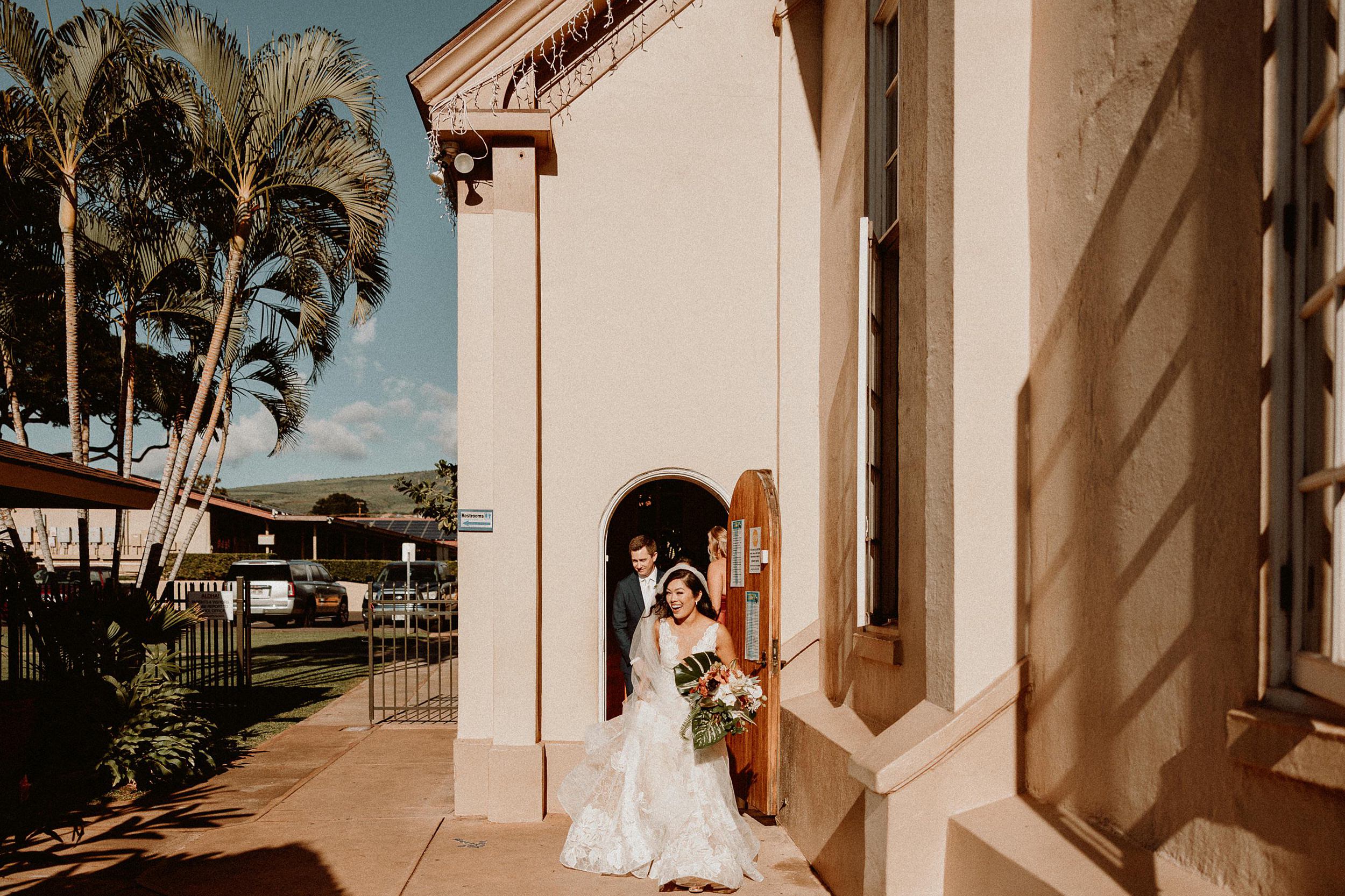 Wedding Photos at the Olowalu Plantation House, Maui