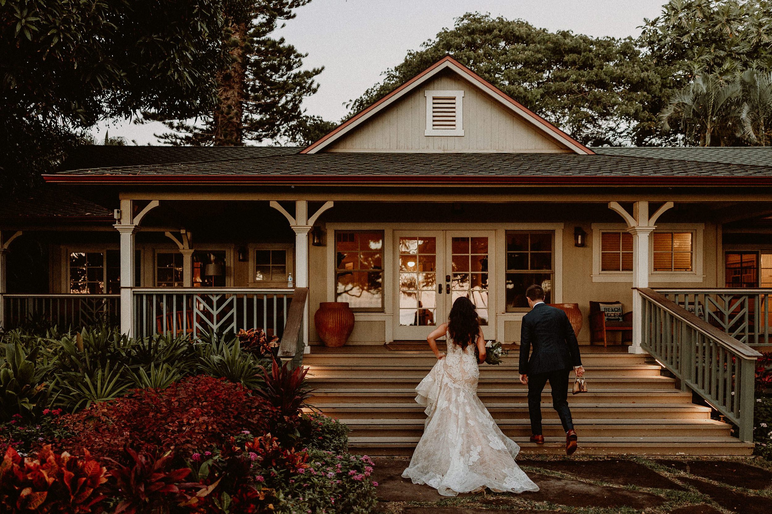 Wedding Photos at the Olowalu Plantation House, Maui