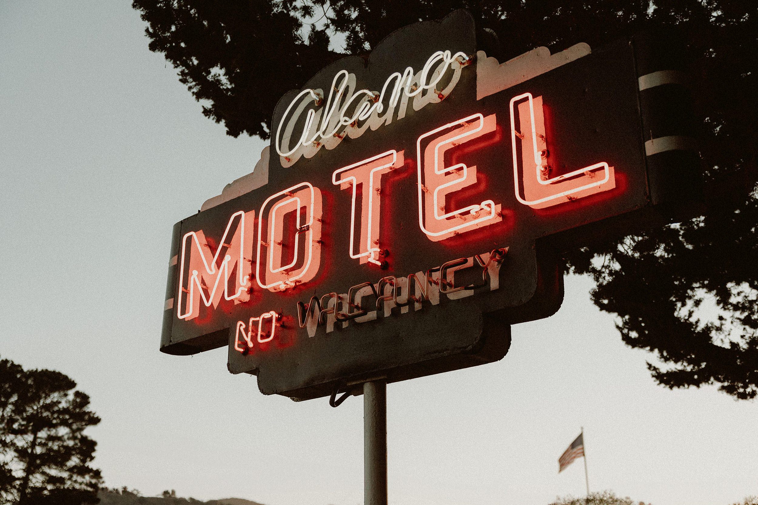 alamo motel wedding portraits