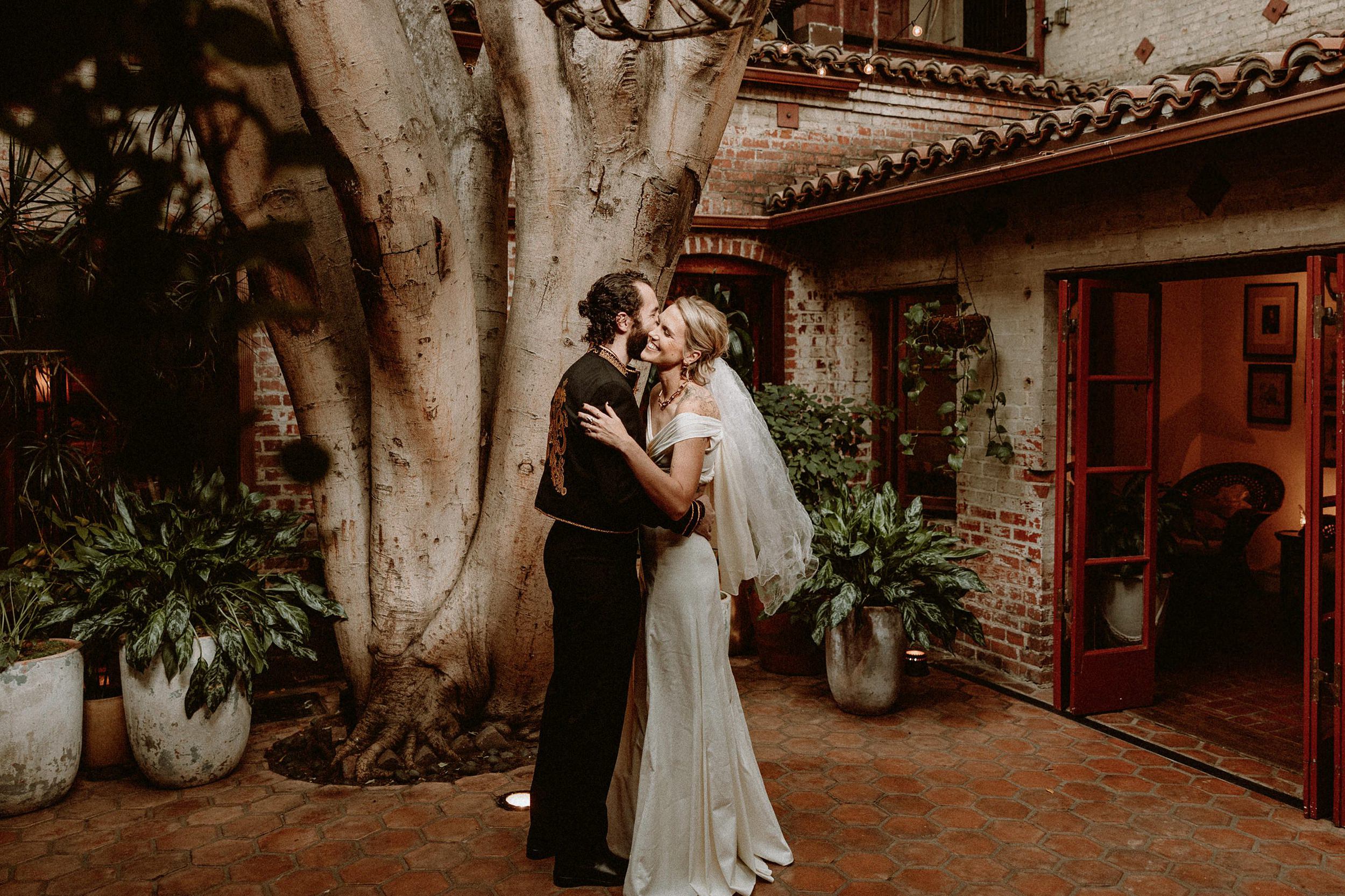 Kiss at the Carondelet House Courtyard